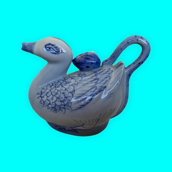 Vintage Blue Duck Tea Pot or Creamer Stopper Lid Chinese Gray & White - Picture 4 of 7